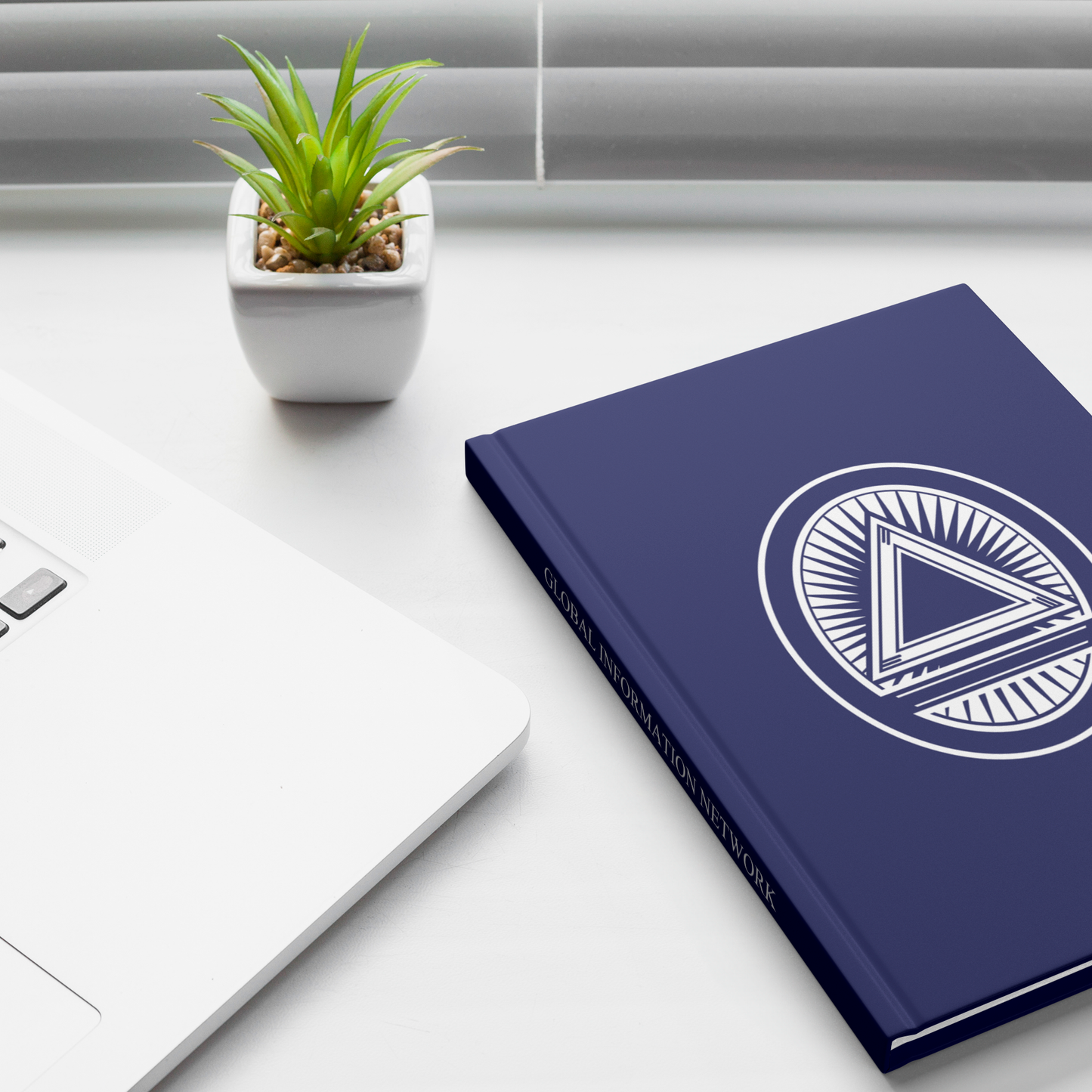 System_Hardback_Journal_Lifestyle_1_Mockup.png